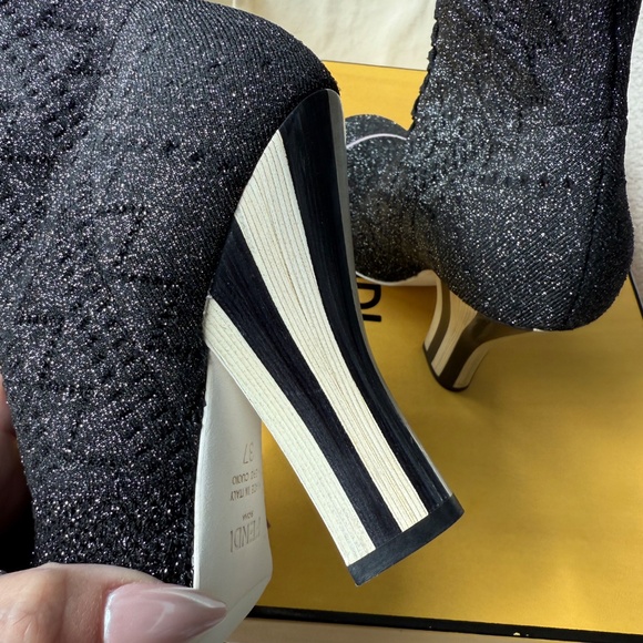 ✨ Fendi Rockoko Metallic Knit Sock Booties — Black — EU 37 ✨ - Picture 8 of 11
